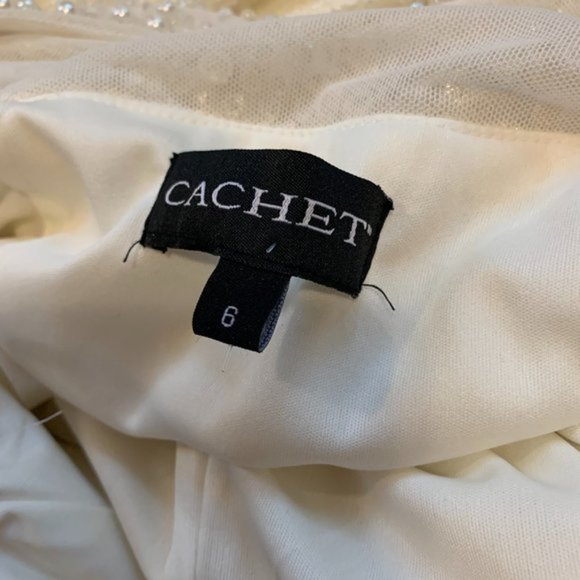 Cachet Cream Lace Beaded Maxi Gown, Size 6 - Picture 8 of 13